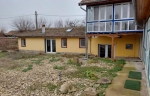 Прекрасен имот с четири спални в с.Лесичери