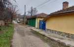 Прекрасен имот с четири спални в с.Лесичери
