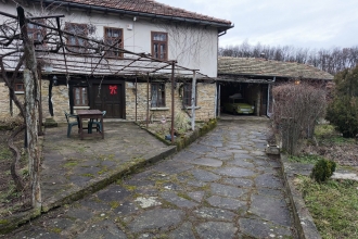 Чудесна къща с 4-спални под наем в живописно село само на 6км от гр.Дряново