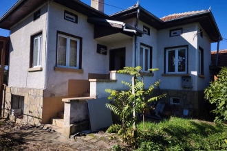 Двуетажна къща за продажба в с.Горско Ново село